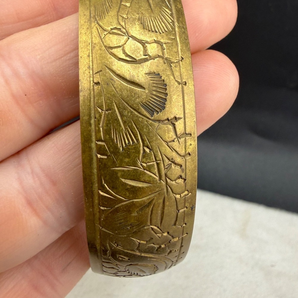 Vintage Brass Bangle Bracelet Bird Flower 8.5"